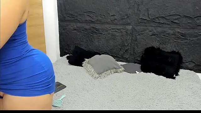 Snapshot of emakross chatting on 11-27-25, 12:46 emakross online show from 11-27-25, 12:46