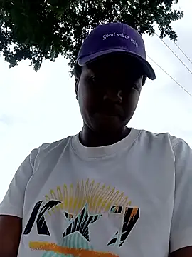 Snapshot of cindyxxx1 chatting on 01-12-26, 11:15 cindyxxx1 online show from 01-12-26, 11:15