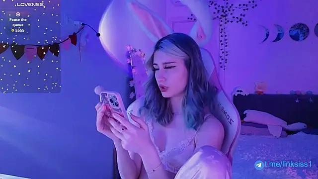 twicewetgirl online show from 04-29-26, 05:30
