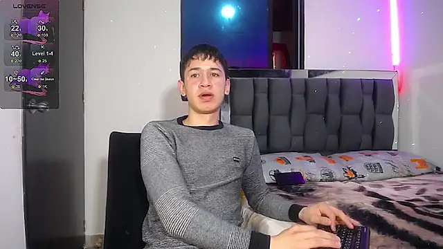 Snapshot of Mr_daren_ chatting on 03-03-25, 05:07 Mr daren online show from 03-03-25, 05:07