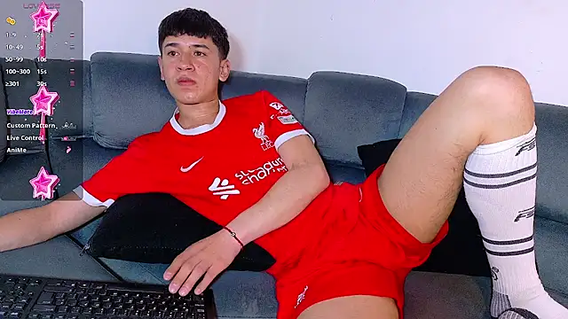 Snapshot of Mr_daren_ chatting on 11-11-25, 07:03 Mr daren online show from 11-11-25, 07:03