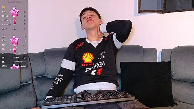 Snapshot of Mr_daren_ chatting on 11-14-25, 08:18 Mr daren online show from 11-14-25, 08:18