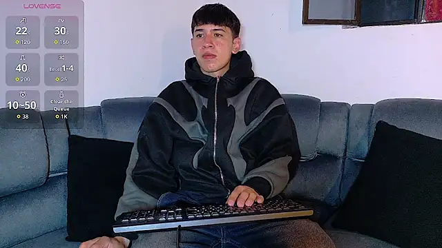 Snapshot of Mr_daren_ chatting on 12-01-25, 07:08 Mr daren online show from 12-01-25, 07:08