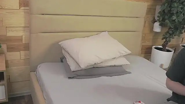 EthanPinkman online show from 11-22-25, 04:11