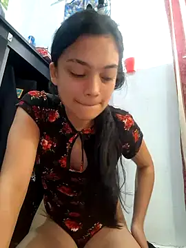 littlemelii online show from 12-19-24, 04:24