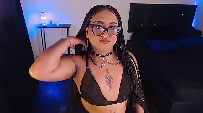 Snapshot of LiaScarlett chatting on 01-06-25, 04:13 LiaScarlett online show from 01-06-25, 04:13