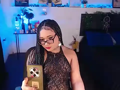 Snapshot of LiaScarlett chatting on 09-22-25, 03:25 LiaScarlett online show from 09-22-25, 03:25