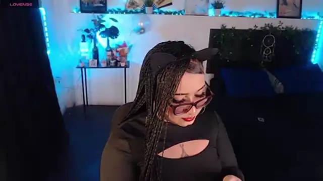 Snapshot of LiaScarlett chatting on 11-03-25, 01:19 LiaScarlett online show from 11-03-25, 01:19