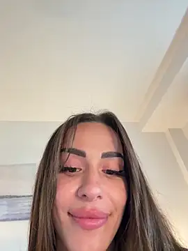 Snapshot of Alisa-Marie chatting on 03-19-25, 01:51 Alisa-Marie online show from 03-19-25, 01:51