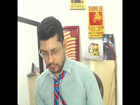 Snapshot of MikeRiverx chatting on 09-12-25, 03:06 MikeRiverx online show from 09-12-25, 03:06