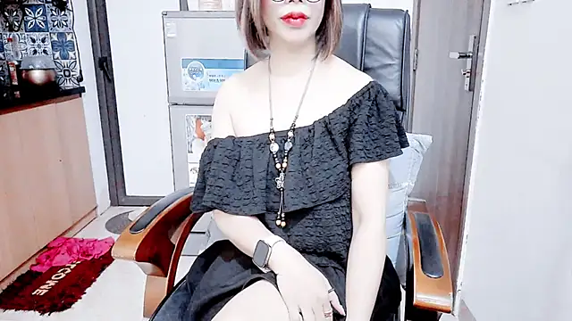 Miu-Le online show from 12-19-25, 02:57