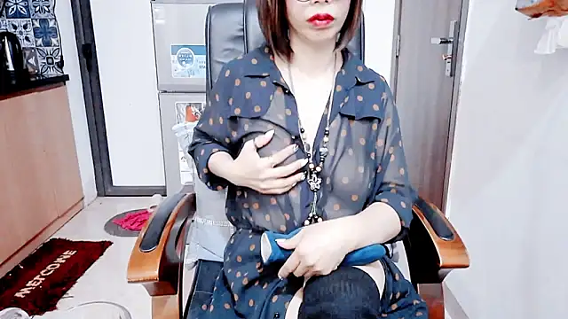 Miu-Le online show from 01-13-26, 07:19