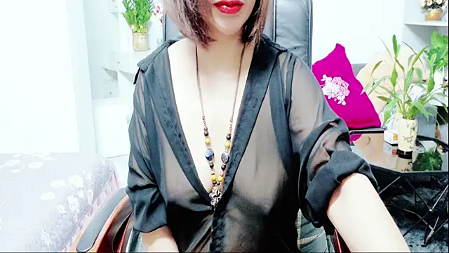 Snapshot of Miu-Le chatting on 07-04-26, 08:20 Miu-Le online show from 07-04-26, 08:20