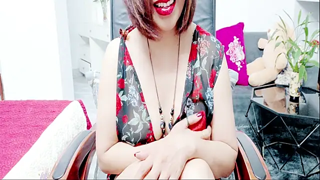Snapshot of Miu-Le chatting on 07-15-26, 07:24 Miu-Le online show from 07-15-26, 07:24