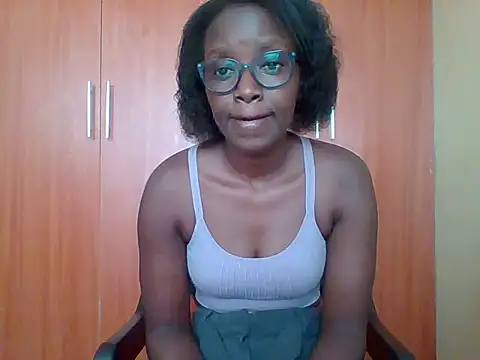 Snapshot of sexy_darleen23 chatting on 02-14-26, 06:32 sexy darleen23 online show from 02-14-26, 06:32