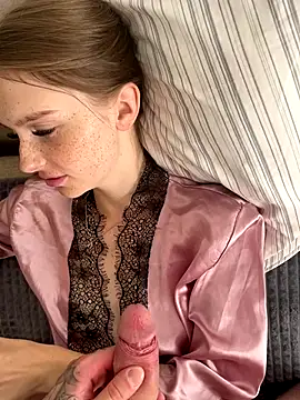 Snapshot of lovelly_molly chatting on 09-12-25, 07:41 lovelly molly online show from 09-12-25, 07:41