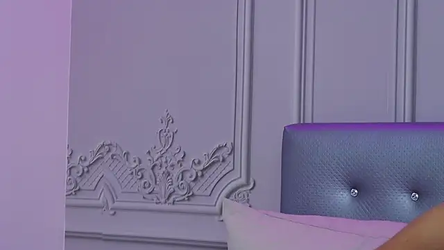 Snapshot of ClaraHazel chatting on 01-06-25, 07:42 ClaraHazel online show from 01-06-25, 07:42