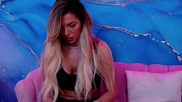 Snapshot of ClaraHazel chatting on 03-03-25, 05:31 ClaraHazel online show from 03-03-25, 05:31