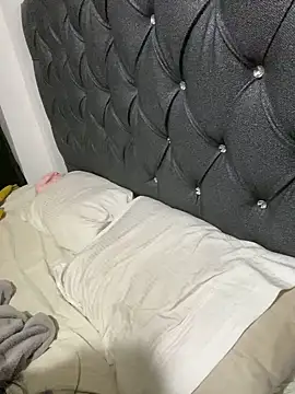 Riana Kean online show from 02-09-25, 02:49