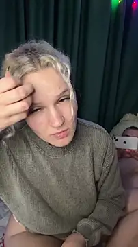 MrMrsRight online show from 12-22-24, 04:48