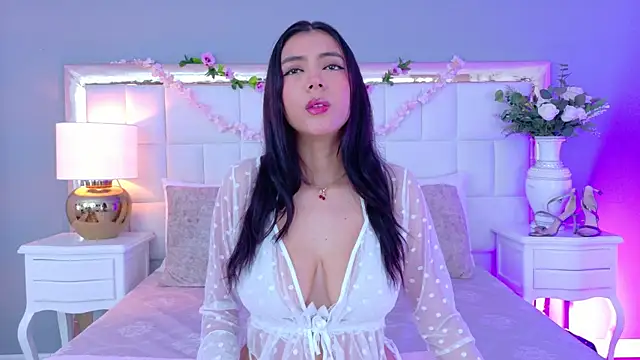 Julie Bennet online show from 10-09-25, 05:05