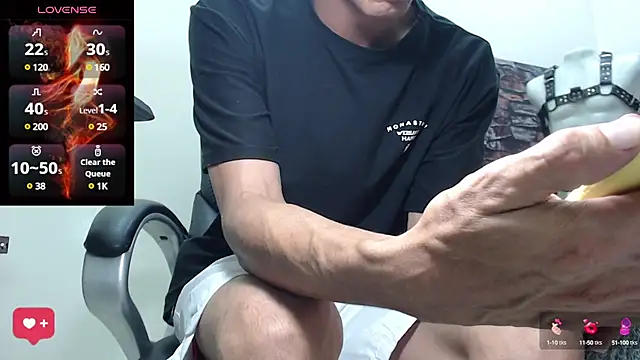 Snapshot of andy_dwels777 chatting on 01-25-25, 11:11 andy dwels777 online show from 01-25-25, 11:11