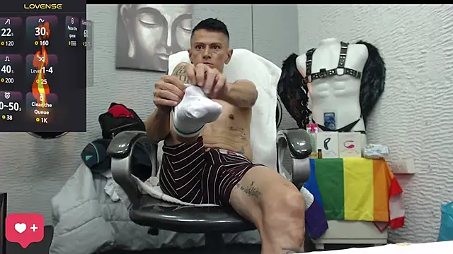 Snapshot of andy_dwels777 chatting on 02-19-25, 10:31 andy dwels777 online show from 02-19-25, 10:31