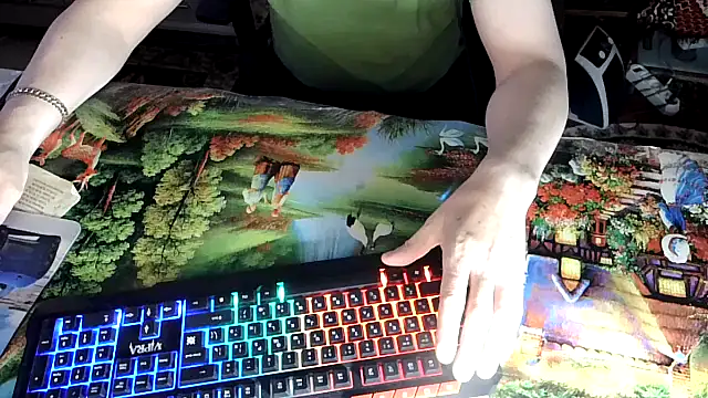 Snapshot of oleg1984 chatting on 10-09-25, 07:23 oleg1984 online show from 10-09-25, 07:23