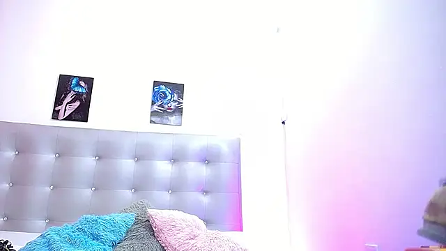 horny-juliette online show from 01-16-26, 03:38