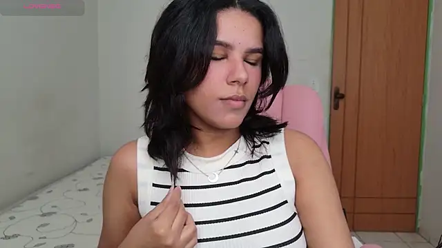 Snapshot of ninapego chatting on 11-02-25, 11:45 ninapego online show from 11-02-25, 11:45