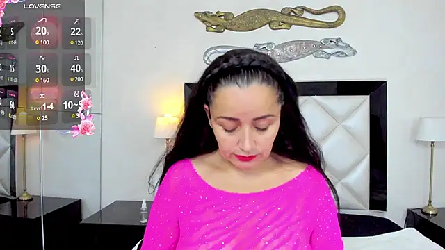  luna  sweet  online show from 03-03-25, 03:52