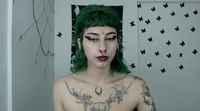 Snapshot of n0sferatus__ chatting on 12-31-24, 07:31 n0sferatus online show from 12-31-24, 07:31