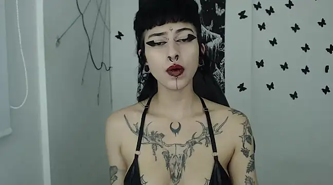 Snapshot of n0sferatus__ chatting on 01-28-25, 07:22 n0sferatus online show from 01-28-25, 07:22