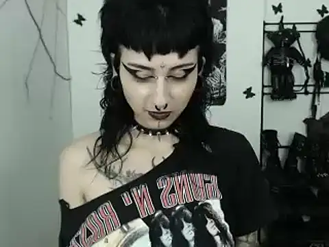 Snapshot of n0sferatus__ chatting on 09-26-25, 02:26 n0sferatus online show from 09-26-25, 02:26