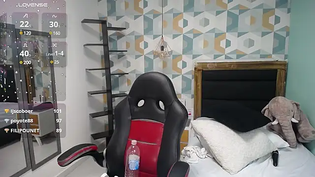 CATIAJONES online show from 02-05-25, 12:42