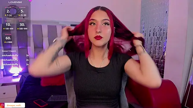 Megan wolf1  online show from 01-10-25, 05:15