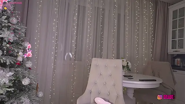 Snapshot of _Moon__Shine_ chatting on 01-15-26, 12:37 Moon Shine online show from 01-15-26, 12:37