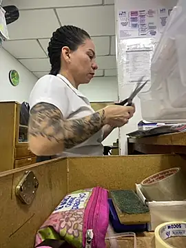 Snapshot of nurse_desi_sexlove chatting on 01-27-25, 02:42 nurse desi sexlove online show from 01-27-25, 02:42