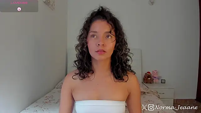 Norma-Jeaane online show from 12-22-25, 06:16