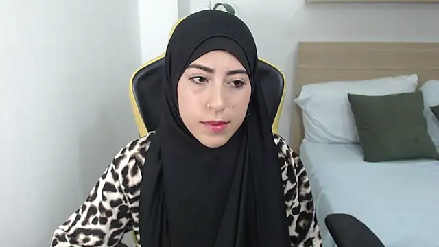 Snapshot of chaymae_nah_ chatting on 03-21-25, 03:35 chaymae nah online show from 03-21-25, 03:35