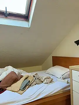 Snapshot of rafamarianoofc chatting on 12-22-25, 11:18 rafamarianoofc online show from 12-22-25, 11:18