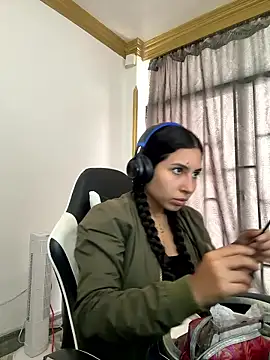 Snapshot of bella-black chatting on 01-17-26, 01:49 bella-black online show from 01-17-26, 01:49