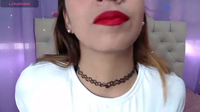 ameliefederline11 online show from 03-18-25, 05:42