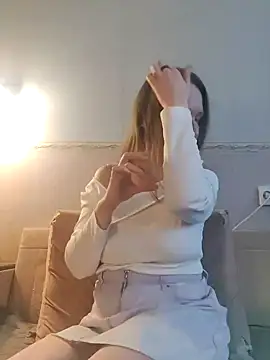 Evelina cute online show from 12-24-24, 10:22