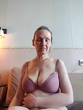 Evelina cute online show from 09-11-25, 02:39