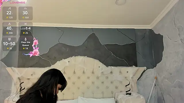 AmberGreyy  online show from 10-08-25, 05:10