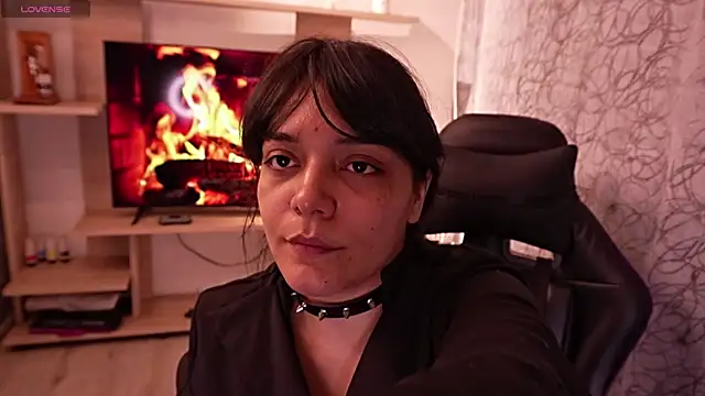 AmberGreyy  online show from 04-02-26, 05:43