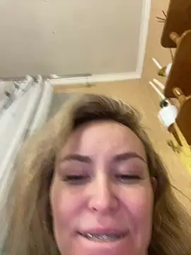 Snapshot of LovenseLush chatting on 01-14-25, 03:36 LovenseLush online show from 01-14-25, 03:36