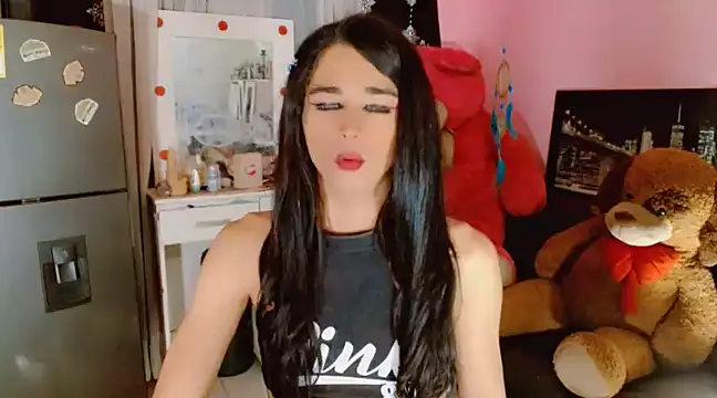 Snapshot of AngelicaDark chatting on 02-13-25, 07:03 AngelicaDark online show from 02-13-25, 07:03