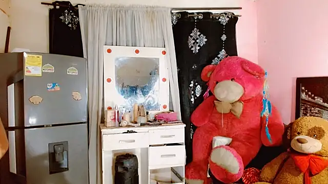 Snapshot of AngelicaDark chatting on 03-09-25, 05:22 AngelicaDark online show from 03-09-25, 05:22